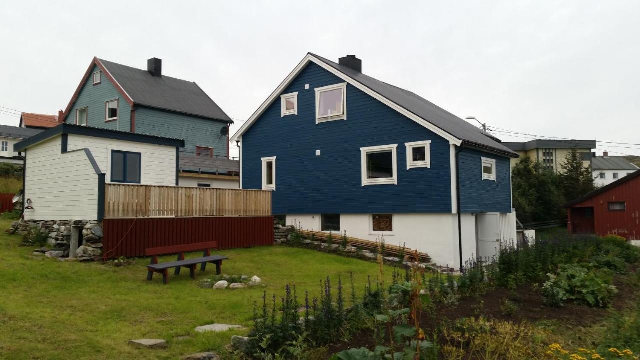Blue House II At The End Of The World Lägenhet Mehamn Exteriör bild
