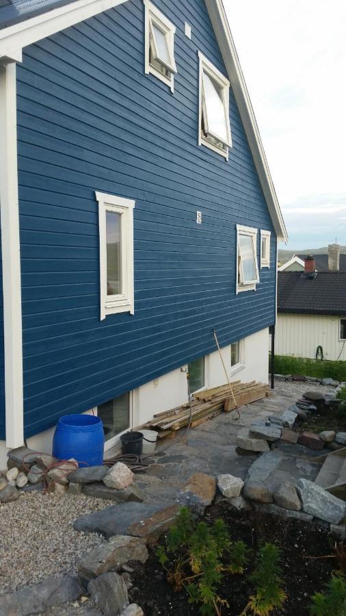 Blue House II At The End Of The World Lägenhet Mehamn Exteriör bild
